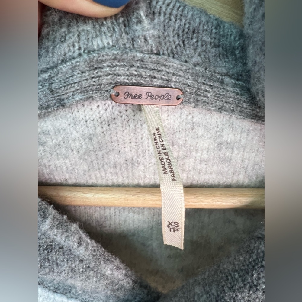 Free People Gray and Cream Hoodie - Picture 2 of 16